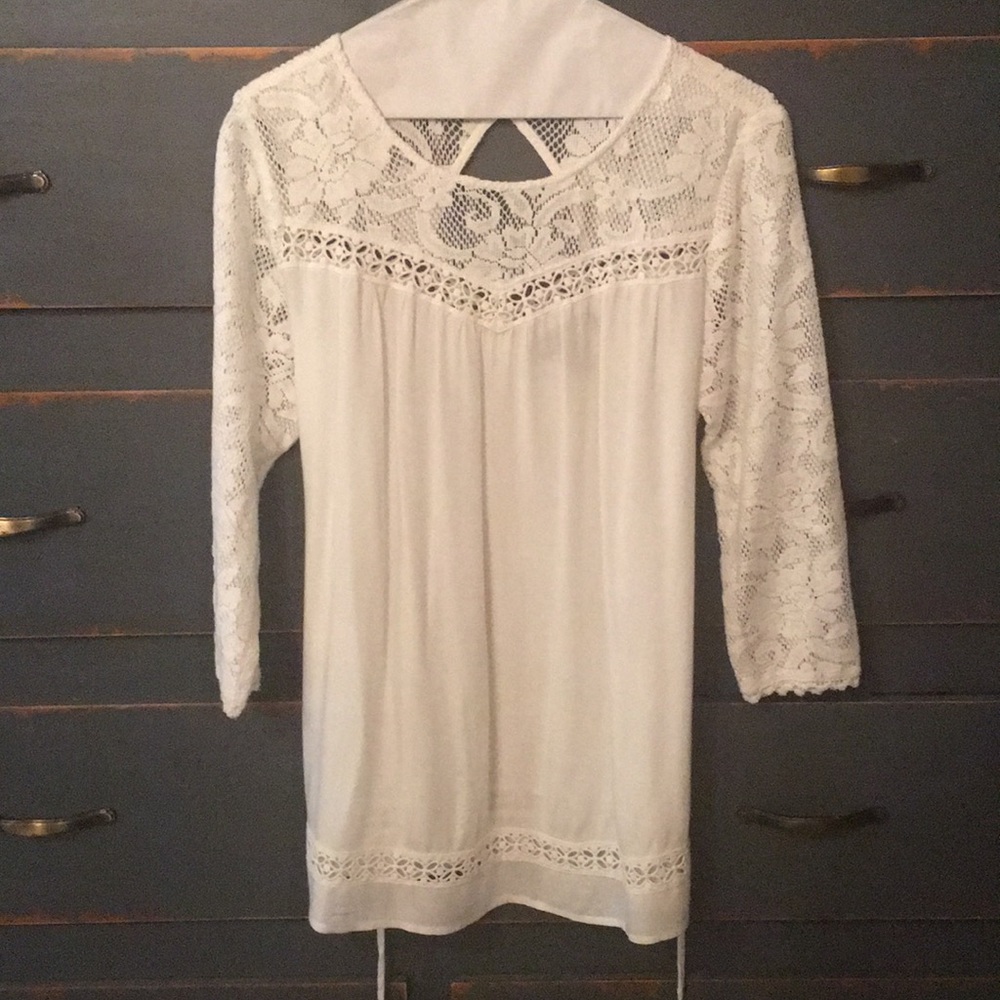 Maternity long sleeve blouse.